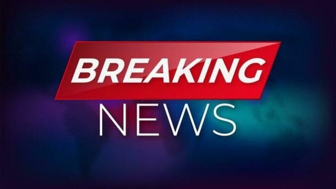 breaking-news-on-mesh-background