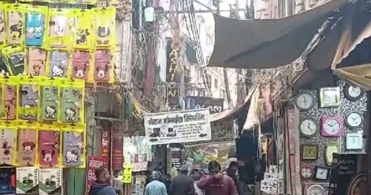 Bulldozers Roll into Varanasi’s Dalmandi as Road Widening Project Begins Amid Tight Security
