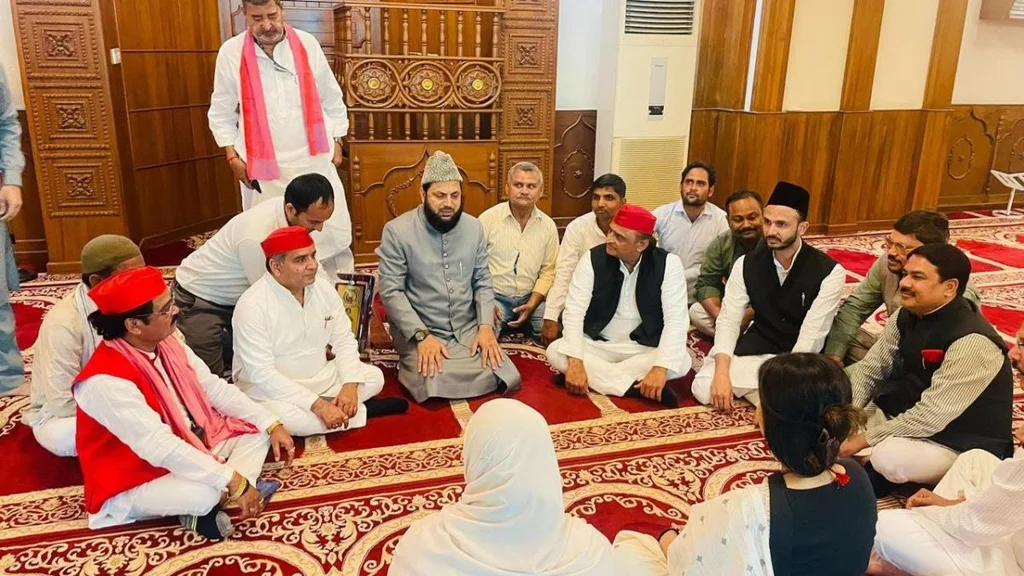 Mosque Meeting Sparks Controversy: Cleric and BJP Leaders Demand Removal of Imam Nadvi